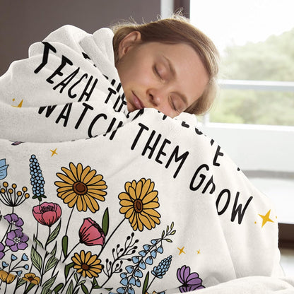 Blanket for Teacher Gifts, “Teach Them, Love Them, Watch Them Grow Amazing Teachers Are Easy to Love and Impossible to Forget”, From Students, Birthday Christmas Graduation, Inspirational
