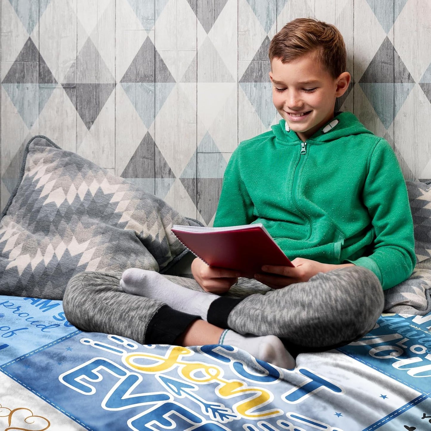 Blanket for Son Gifts, “Best Son Ever”, From Mom Dad, Birthday, Christmas, Graduation, Everyday Encouragement, Inspirational Motivational